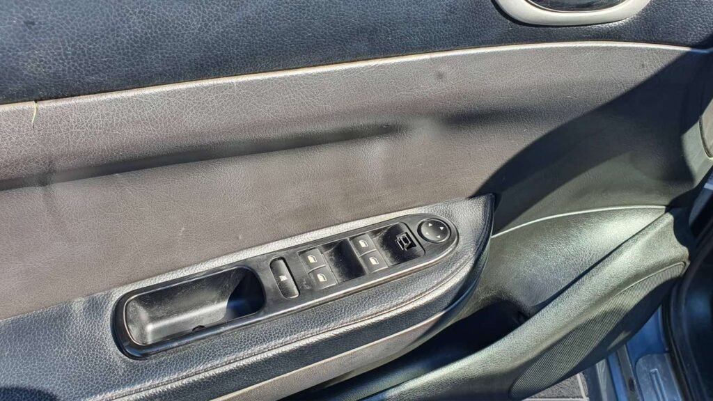 Peugeot 307CC Cabrio Roadster 16v 2.0 2004 - 9